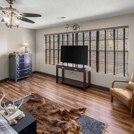 Stonegate Lodge Bear'S Den Kitchen, Pool, Firepit, Wifi ,Smart Tvs Eureka Springs Extérieur photo