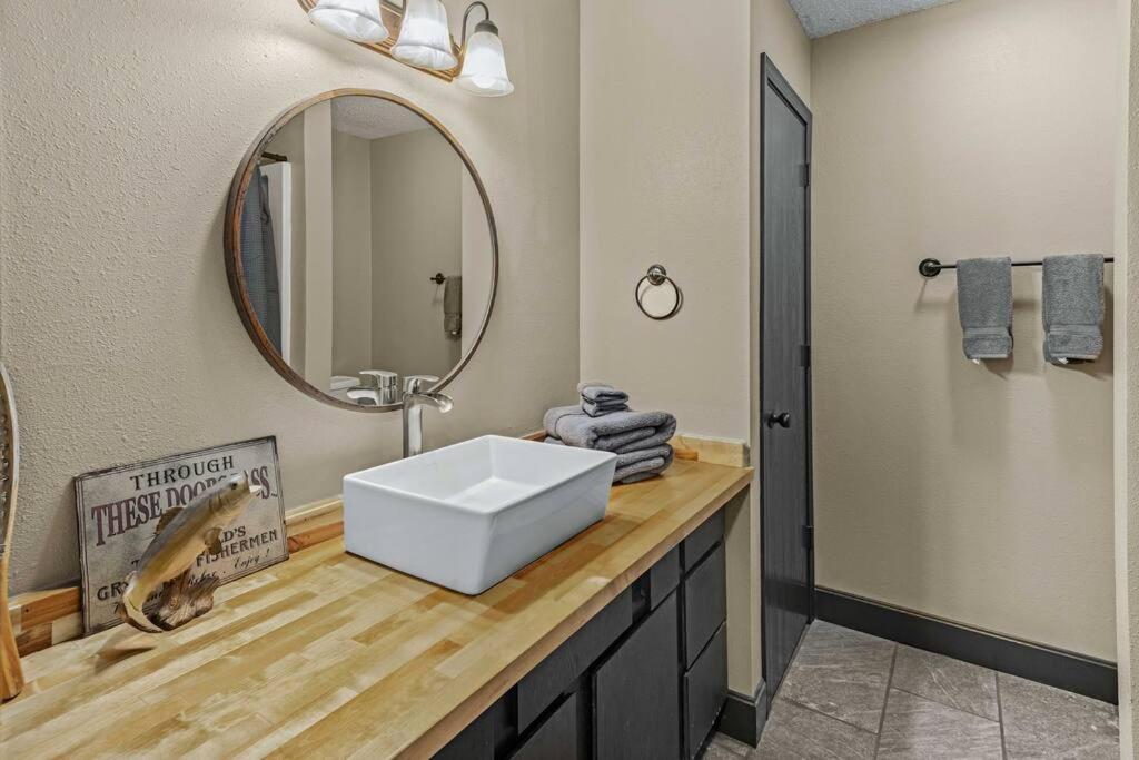 Stonegate Lodge Bear'S Den Kitchen, Pool, Firepit, Wifi ,Smart Tvs Eureka Springs Extérieur photo
