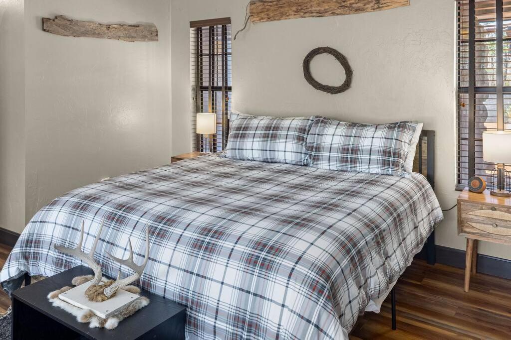 Stonegate Lodge Bear'S Den Kitchen, Pool, Firepit, Wifi ,Smart Tvs Eureka Springs Extérieur photo